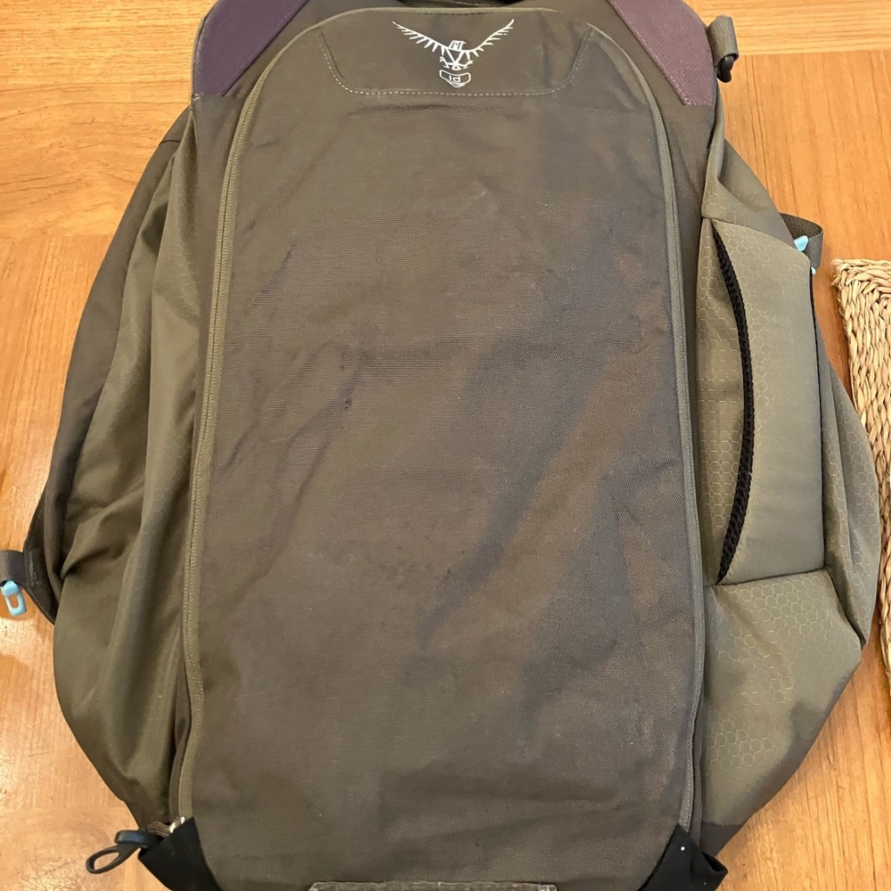 Osprey Men's Backpack - Black and Olive - Picture 7 of 11